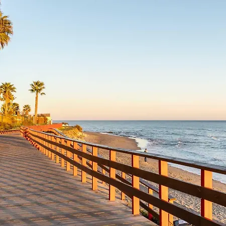 Calahonda Seafront By Alfresco Apartment